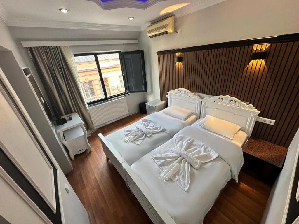Metrepol Hotel Батуми Экстерьер фото