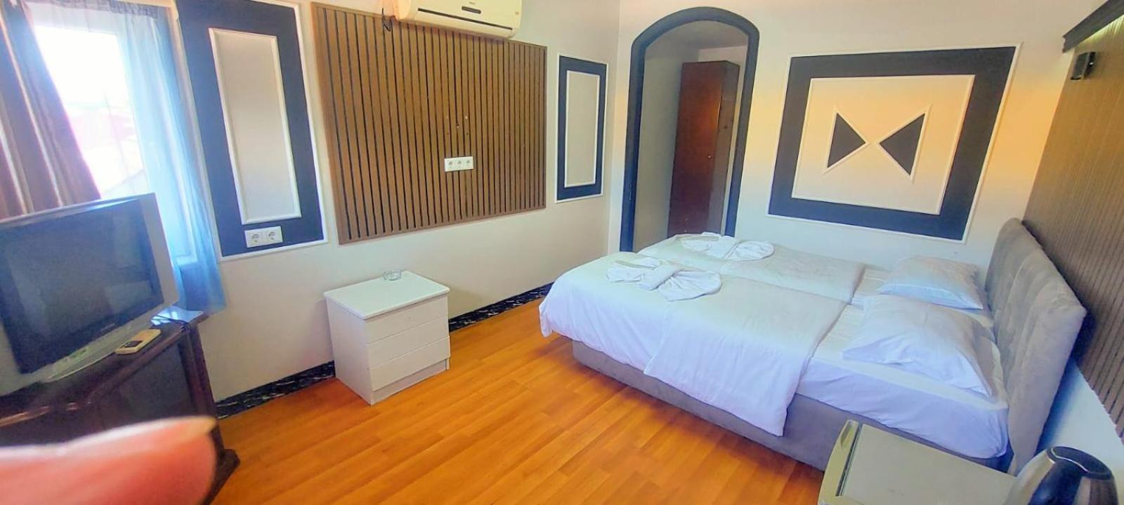 Metrepol Hotel Батуми Экстерьер фото