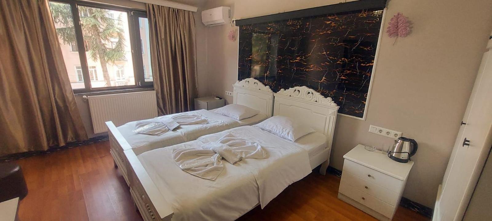 Metrepol Hotel Батуми Экстерьер фото