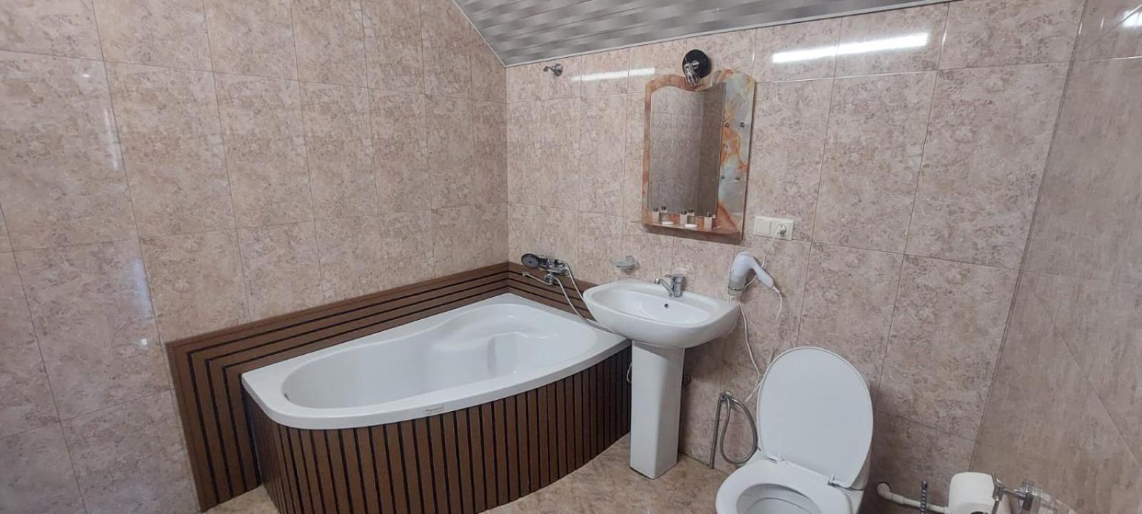 Metrepol Hotel Батуми Экстерьер фото