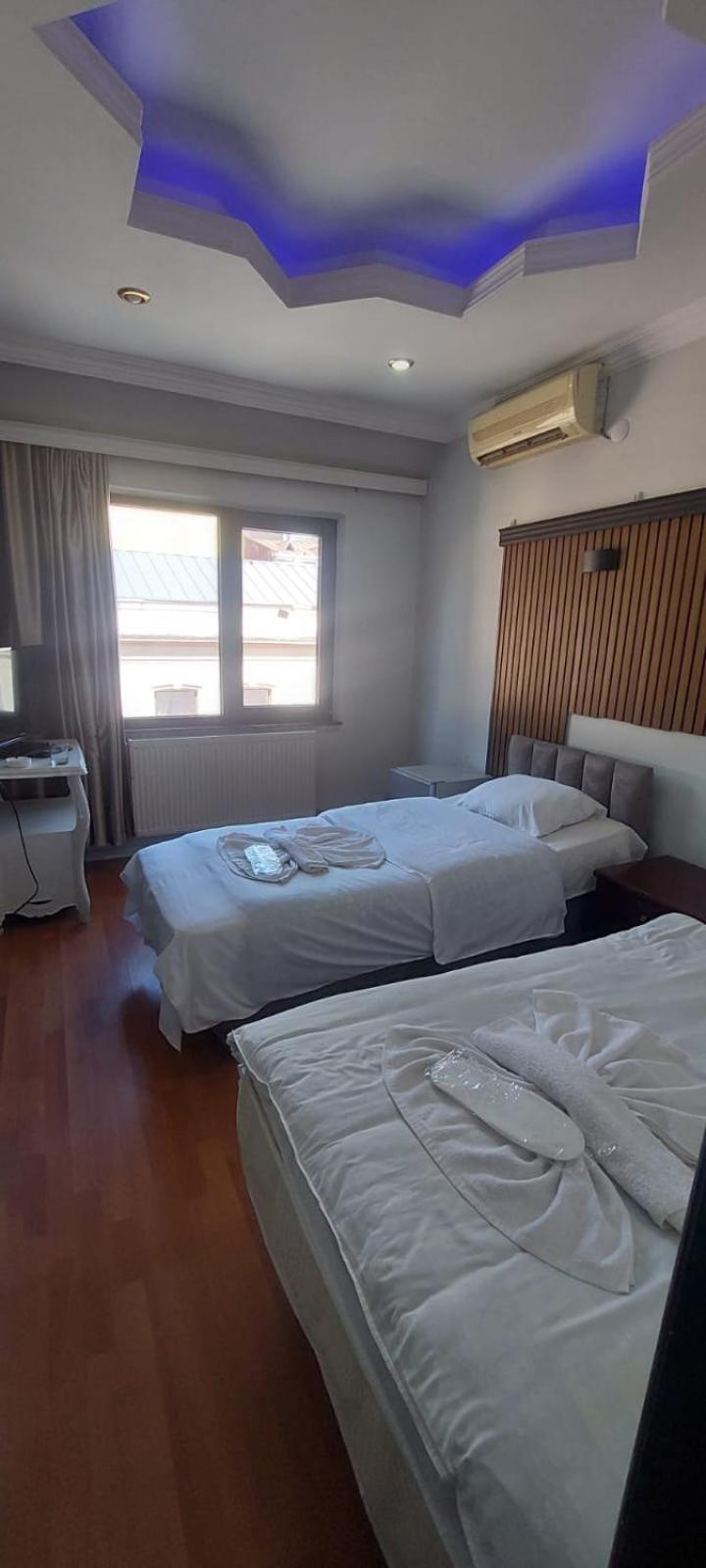 Metrepol Hotel Батуми Экстерьер фото