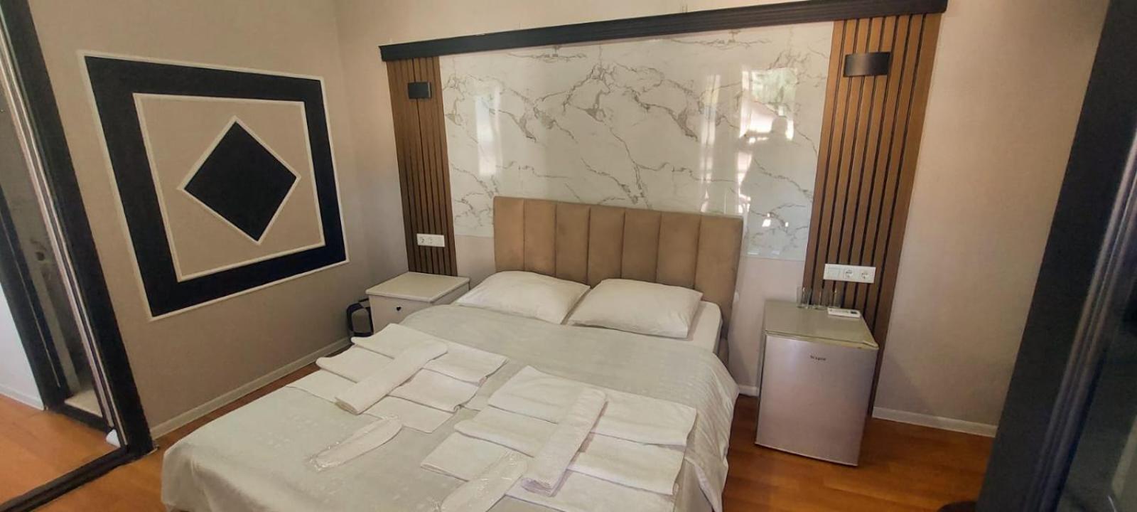 Metrepol Hotel Батуми Экстерьер фото