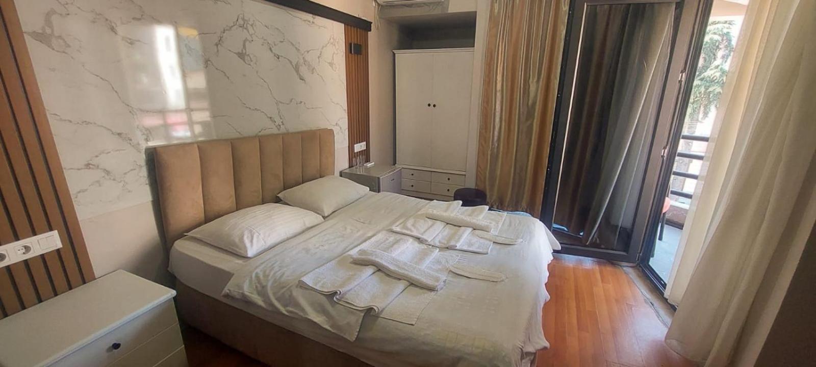 Metrepol Hotel Батуми Экстерьер фото