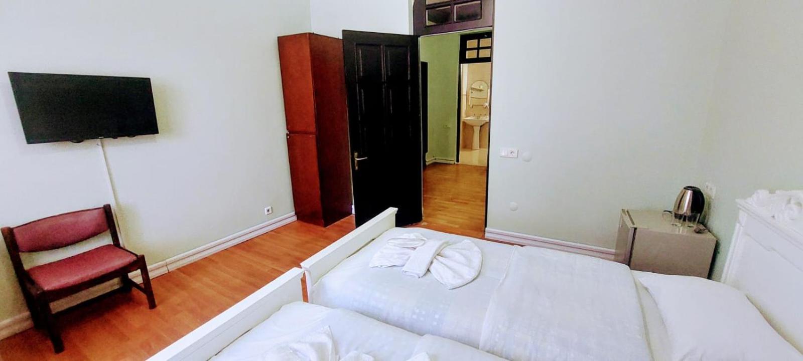 Metrepol Hotel Батуми Экстерьер фото