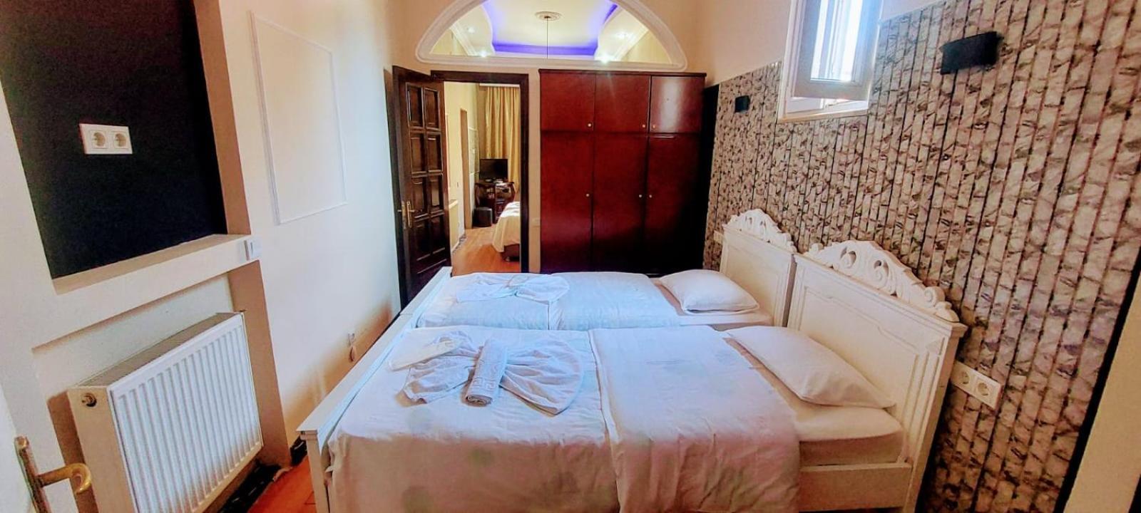 Metrepol Hotel Батуми Экстерьер фото